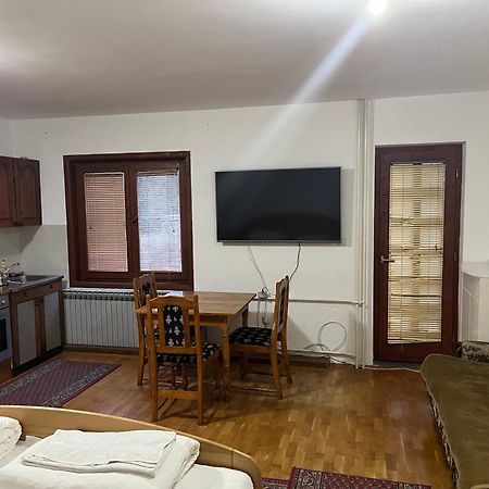 Apartments And Rooms Vicko Brzeće Extérieur photo