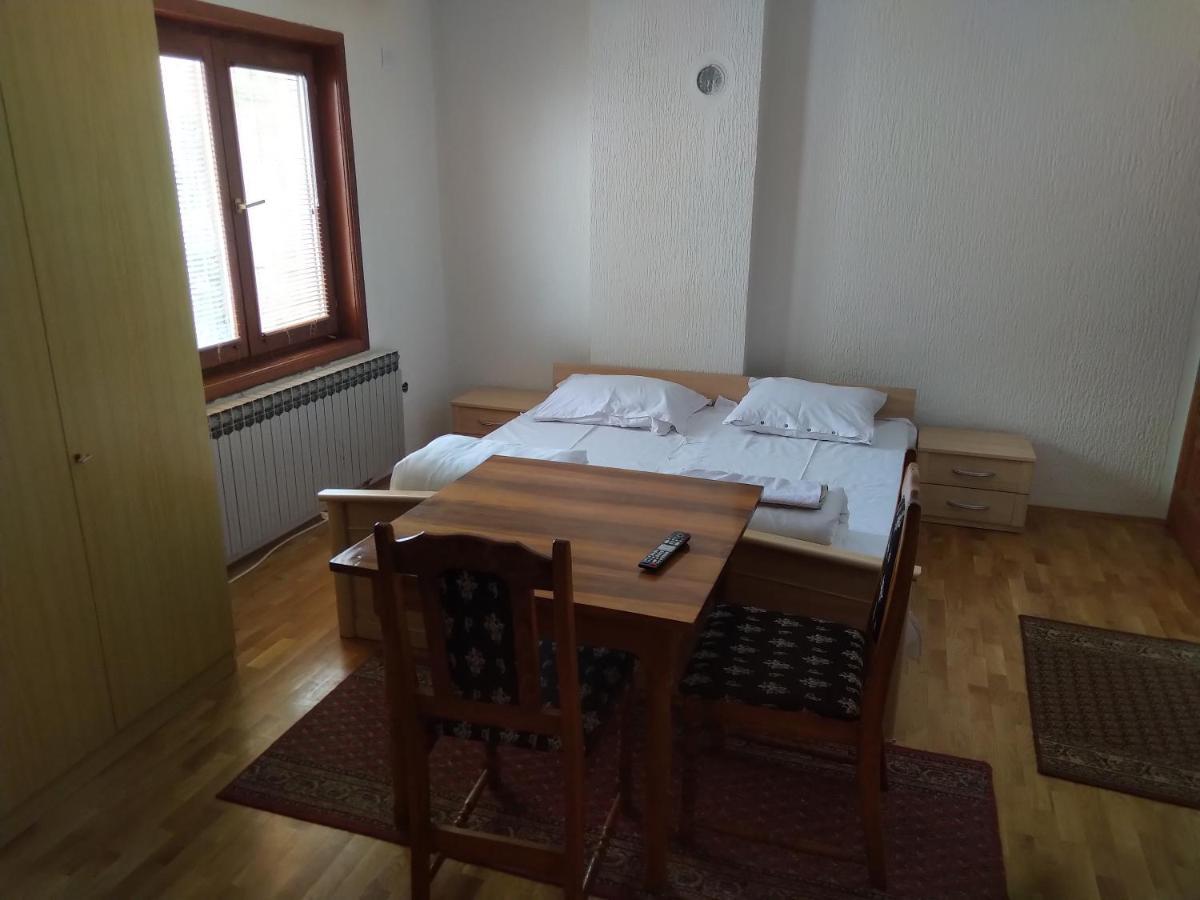 Apartments And Rooms Vicko Brzeće Extérieur photo