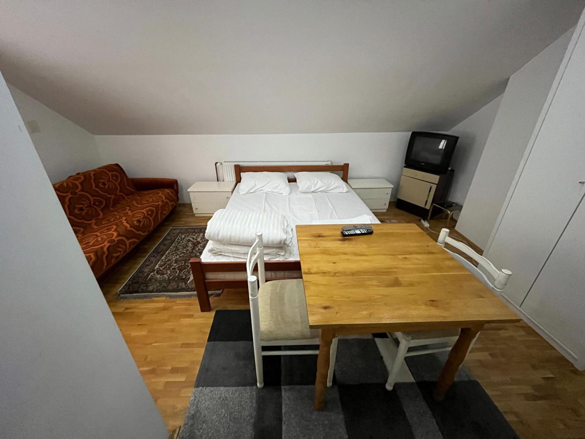 Apartments And Rooms Vicko Brzeće Extérieur photo