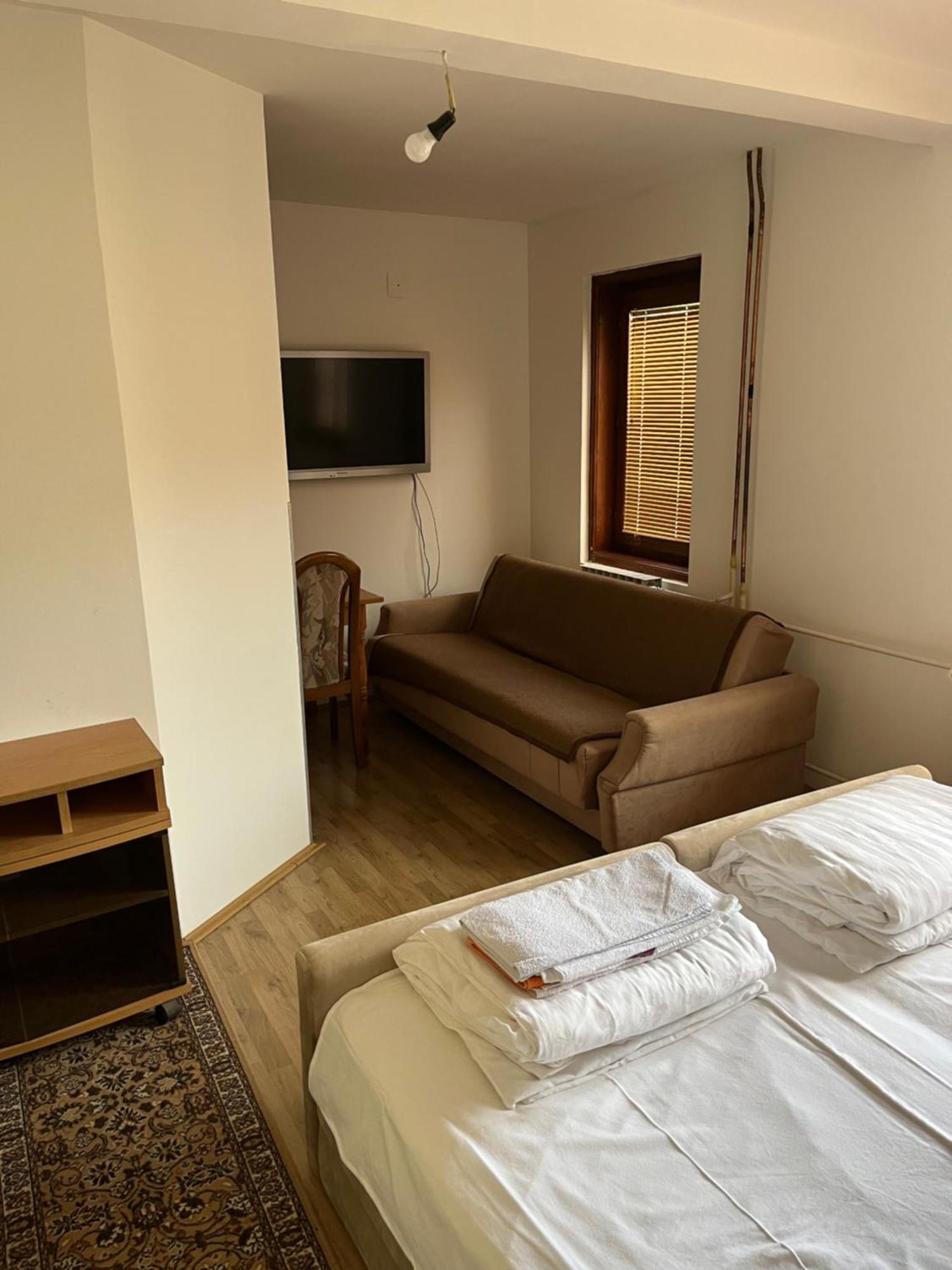 Apartments And Rooms Vicko Brzeće Extérieur photo