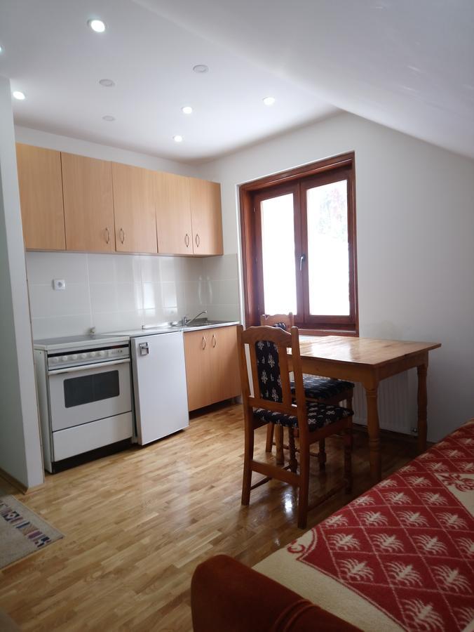 Apartments And Rooms Vicko Brzeće Extérieur photo